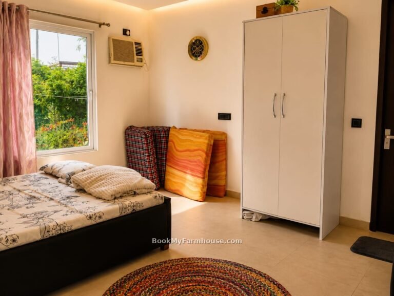 BMF Anand private farmhouse in Noida, bedroom 1