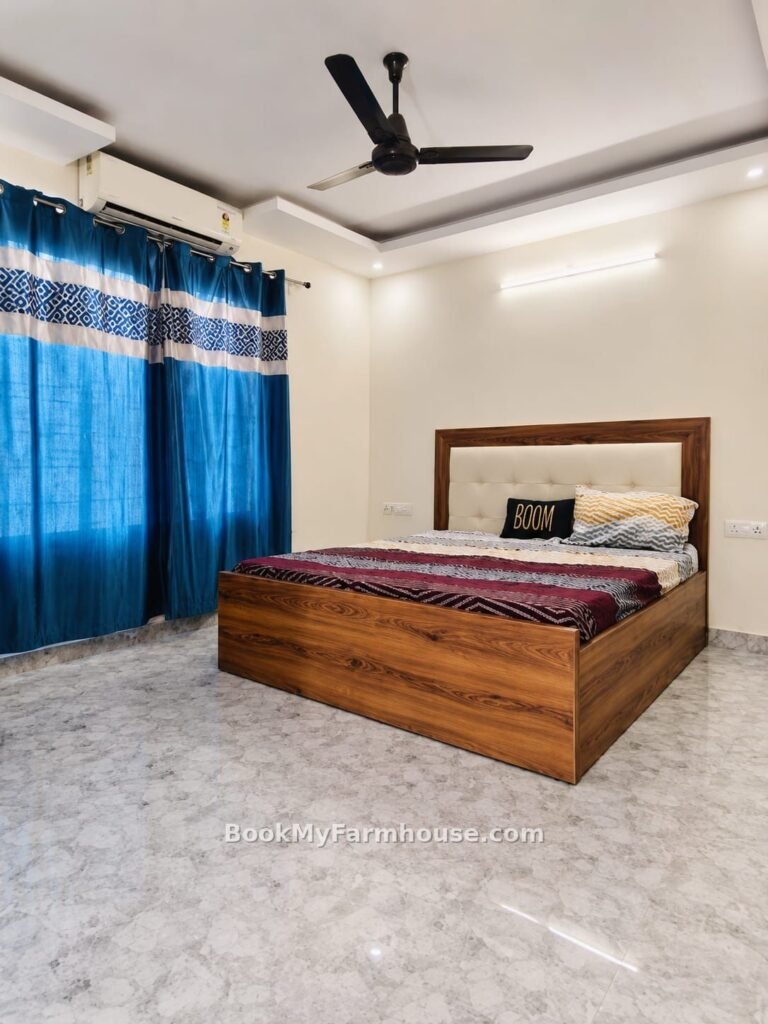 BMF Aqua private farmhouse in Noida, bedroom 2